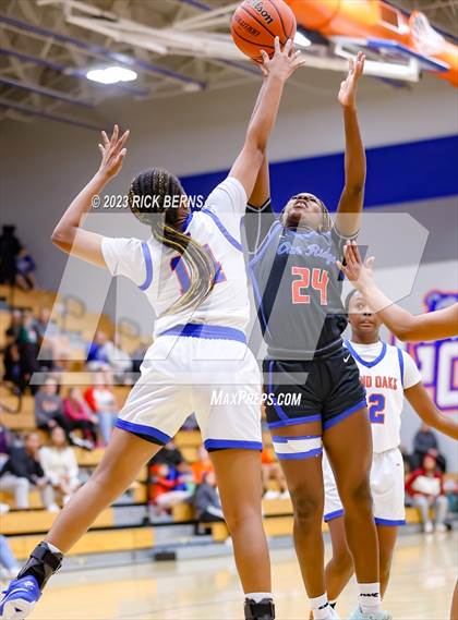 Thumbnail 3 in Grand Oaks vs Oak Ridge photogallery.