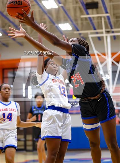 Thumbnail 1 in Grand Oaks vs Oak Ridge photogallery.