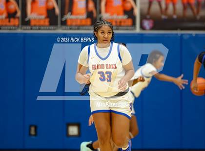Thumbnail 3 in Grand Oaks vs Oak Ridge photogallery.