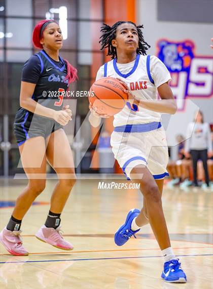 Thumbnail 2 in Grand Oaks vs Oak Ridge photogallery.