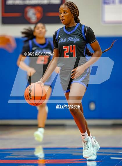 Thumbnail 3 in Grand Oaks vs Oak Ridge photogallery.