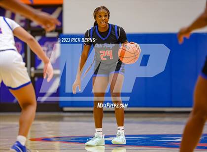 Thumbnail 3 in Grand Oaks vs Oak Ridge photogallery.