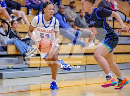 Thumbnail 2 in Grand Oaks vs Oak Ridge photogallery.