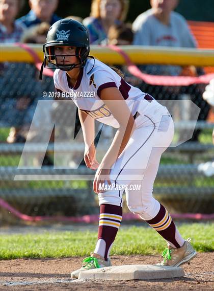 Thumbnail 2 in Girard @ South Range (OHSAA D3 Round 2 Playoff) photogallery.