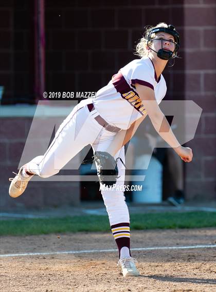 Thumbnail 1 in Girard @ South Range (OHSAA D3 Round 2 Playoff) photogallery.