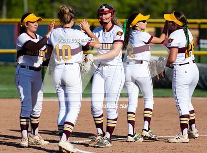 Thumbnail 3 in Girard @ South Range (OHSAA D3 Round 2 Playoff) photogallery.