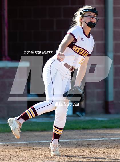 Thumbnail 3 in Girard @ South Range (OHSAA D3 Round 2 Playoff) photogallery.