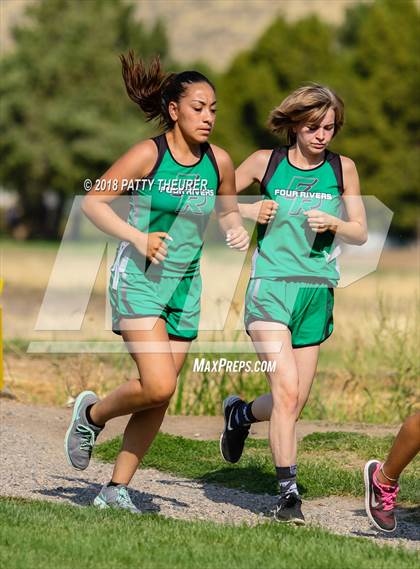 Thumbnail 1 in Weiser Invitational photogallery.