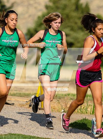 Thumbnail 3 in Weiser Invitational photogallery.
