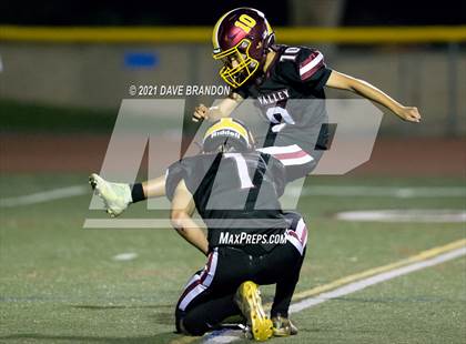 Thumbnail 2 in Golden Valley @ Simi Valley photogallery.