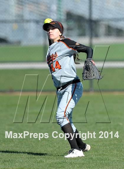 Thumbnail 1 in Vacaville vs. Ponderosa (Victory Pre-Season T.O.C.) photogallery.