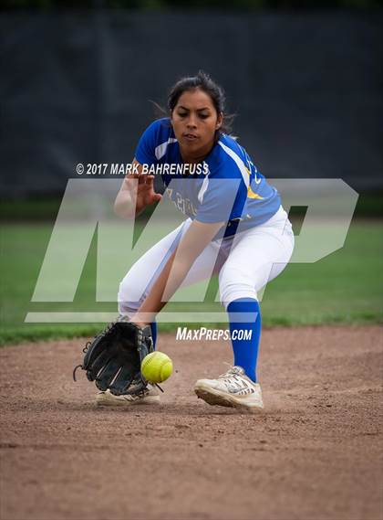 Thumbnail 3 in Napa vs. Del Campo (CIF SJS D2 Final) photogallery.