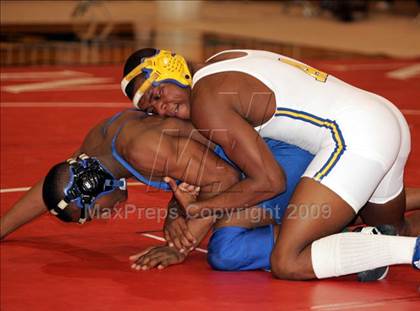 Thumbnail 2 in NYSPHSAA Section I Championships photogallery.