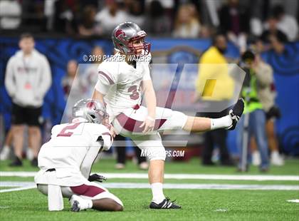 Thumbnail 1 in Acadiana vs. Destrehan (LHSAA Class 5A State Final) photogallery.