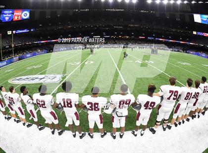 Thumbnail 2 in Acadiana vs. Destrehan (LHSAA Class 5A State Final) photogallery.
