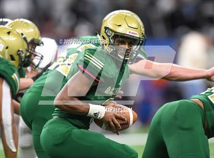 Thumbnail 2 in Acadiana vs. Destrehan (LHSAA Class 5A State Final) photogallery.