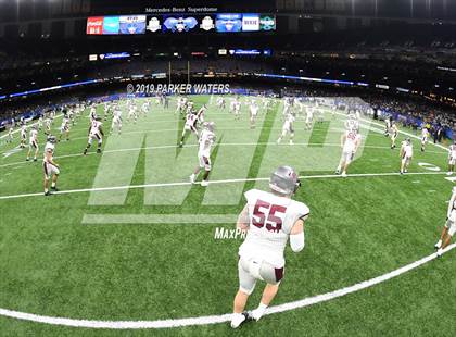 Thumbnail 2 in Acadiana vs. Destrehan (LHSAA Class 5A State Final) photogallery.