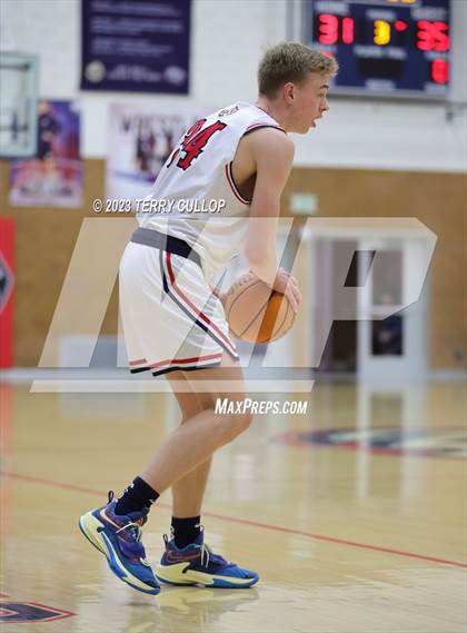 Thumbnail 1 in Viewmont @ WoodsCross photogallery.