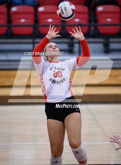 Thumbnail 2 in Westside vs. Hall (AAA 4A East Regional Round 1) photogallery.