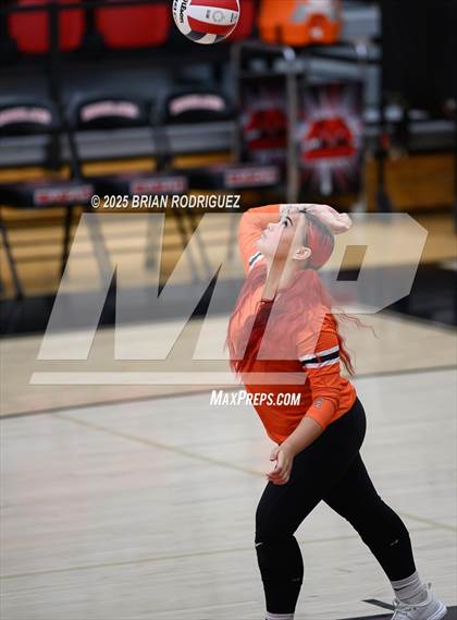 Thumbnail 1 in Westside vs. Hall (AAA 4A East Regional Round 1) photogallery.