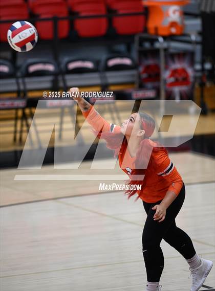 Thumbnail 3 in Westside vs. Hall (AAA 4A East Regional Round 1) photogallery.