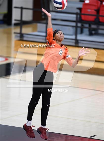 Thumbnail 3 in Westside vs. Hall (AAA 4A East Regional Round 1) photogallery.