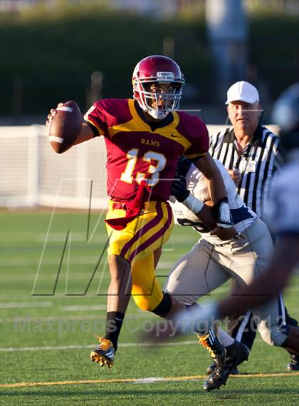 Thumbnail 1 in Central Catholic vs. Skyview photogallery.