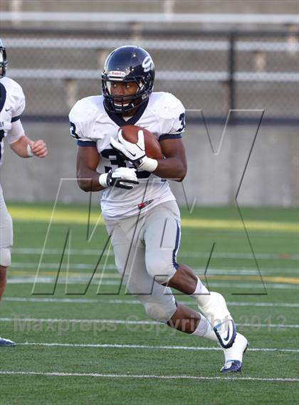 Thumbnail 2 in Central Catholic vs. Skyview photogallery.
