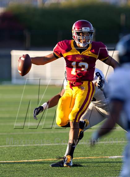 Thumbnail 3 in Central Catholic vs. Skyview photogallery.