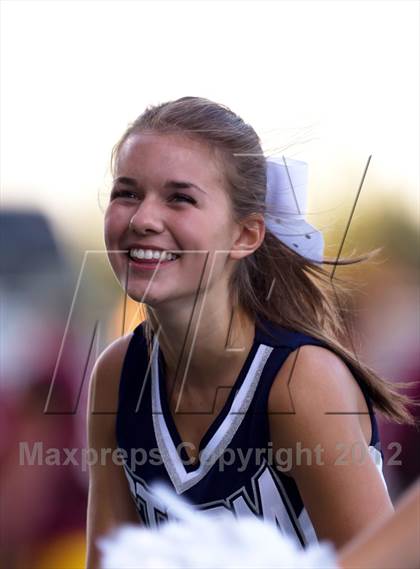 Thumbnail 3 in Central Catholic vs. Skyview photogallery.