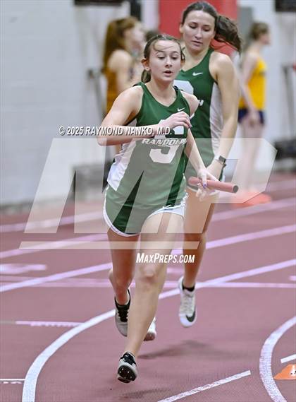 Thumbnail 1 in Owl Invite HSR Qualifier (4 x 800M Relay)  photogallery.