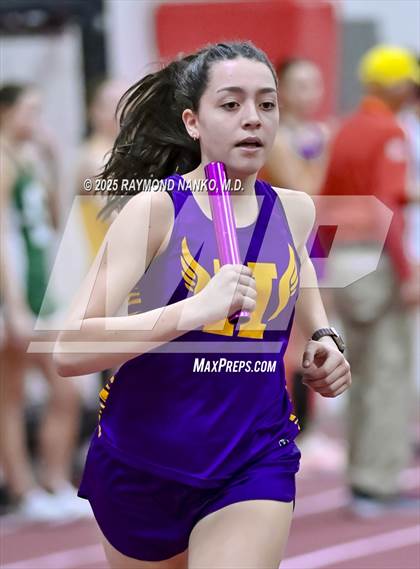 Thumbnail 2 in Owl Invite HSR Qualifier (4 x 800M Relay)  photogallery.