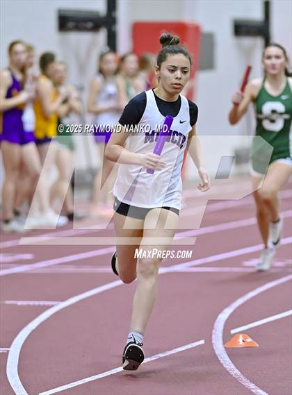 Thumbnail 2 in Owl Invite HSR Qualifier (4 x 800M Relay)  photogallery.