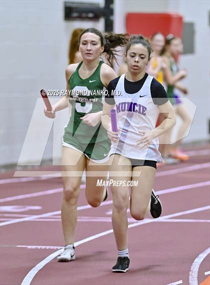 Thumbnail 2 in Owl Invite HSR Qualifier (4 x 800M Relay)  photogallery.