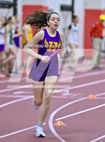 Thumbnail 1 in Owl Invite HSR Qualifier (4 x 800M Relay)  photogallery.
