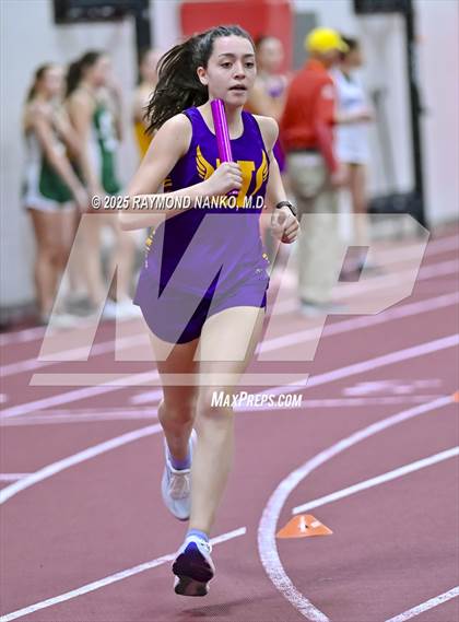 Thumbnail 1 in Owl Invite HSR Qualifier (4 x 800M Relay)  photogallery.