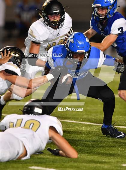 Thumbnail 3 in Krum vs Pleasant Grove photogallery.