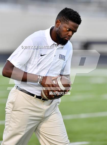 Thumbnail 3 in Krum vs Pleasant Grove photogallery.