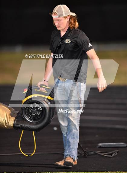 Thumbnail 3 in Krum vs Pleasant Grove photogallery.