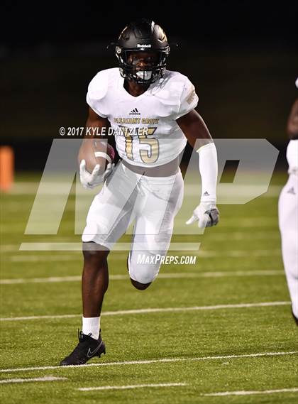 Thumbnail 3 in Krum vs Pleasant Grove photogallery.