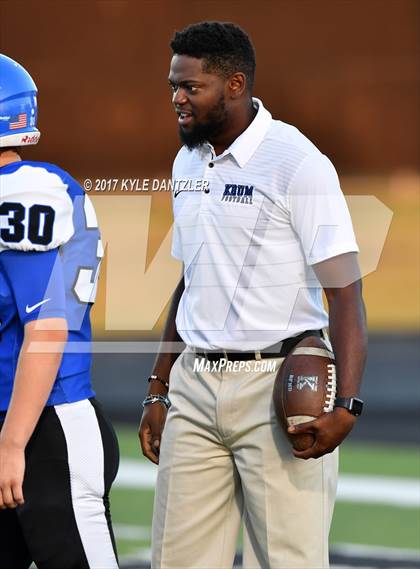 Thumbnail 2 in Krum vs Pleasant Grove photogallery.