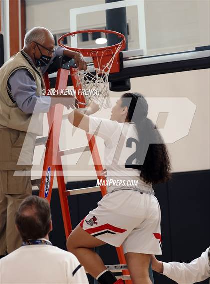 Thumbnail 3 in Page (AIA 3A Final Trophy Awards) photogallery.