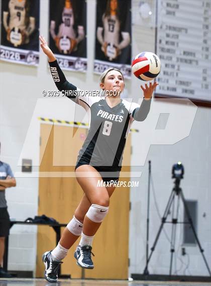 Thumbnail 1 in Manatee @ Braden River photogallery.