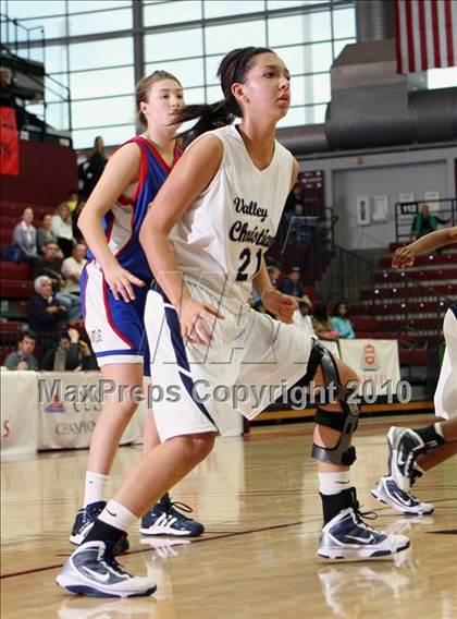 Thumbnail 3 in St. Ignatius vs. Valley Christian (CIF CCS D3 Final) photogallery.
