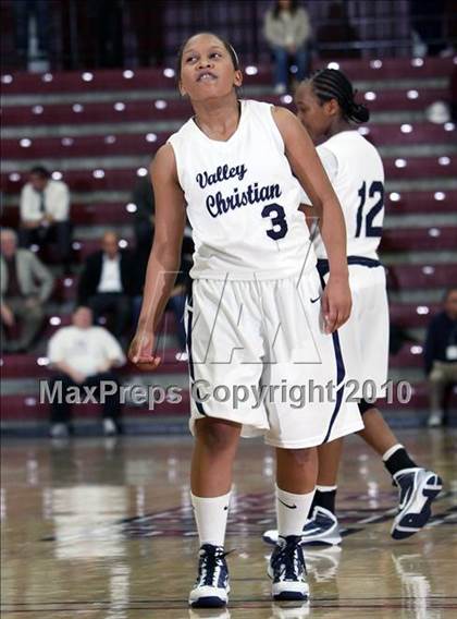 Thumbnail 1 in St. Ignatius vs. Valley Christian (CIF CCS D3 Final) photogallery.