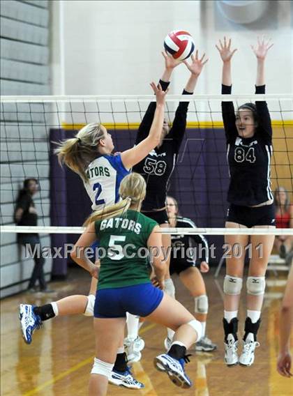 Thumbnail 1 in Marymount vs. Green Valley (Durango Fall Classic) photogallery.