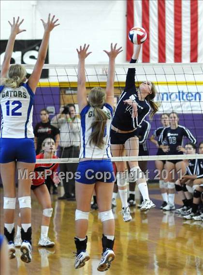 Thumbnail 1 in Marymount vs. Green Valley (Durango Fall Classic) photogallery.
