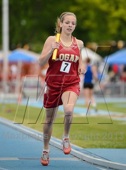 Thumbnail 1 in UHSAA 4A Track and Field Championships photogallery.