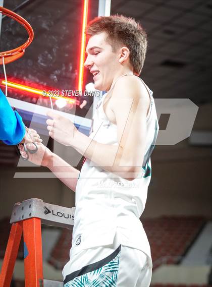 Thumbnail 2 in Brophy College Prep @ Highland (AIA 6A Final Awards) photogallery.