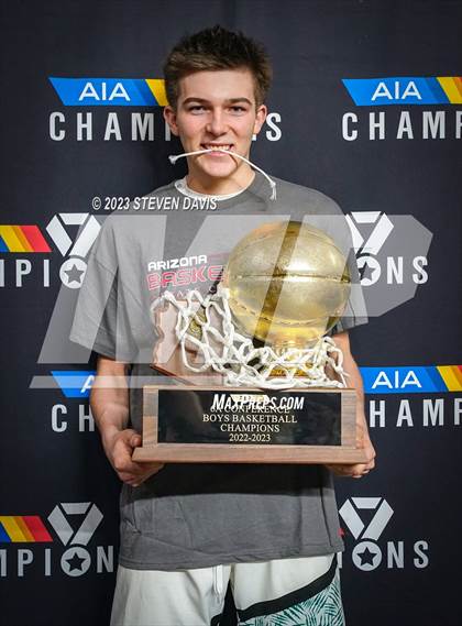 Thumbnail 2 in Brophy College Prep @ Highland (AIA 6A Final Awards) photogallery.